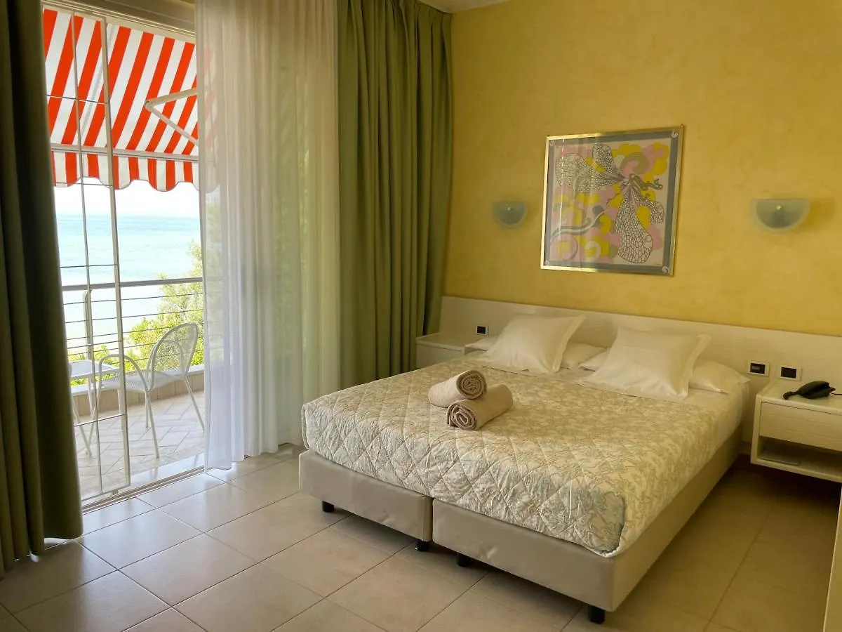 Le Petit Du Lac Sirmione