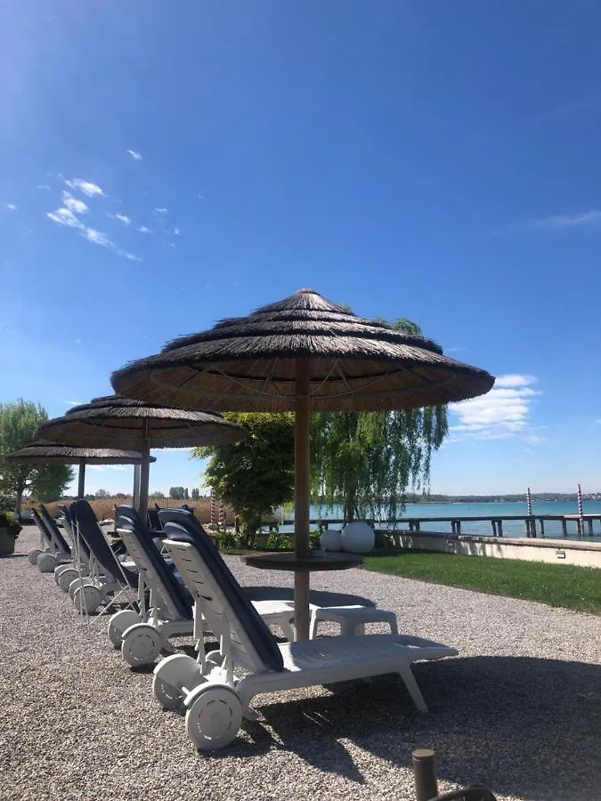 Le Petit Du Lac Sirmione 3*,