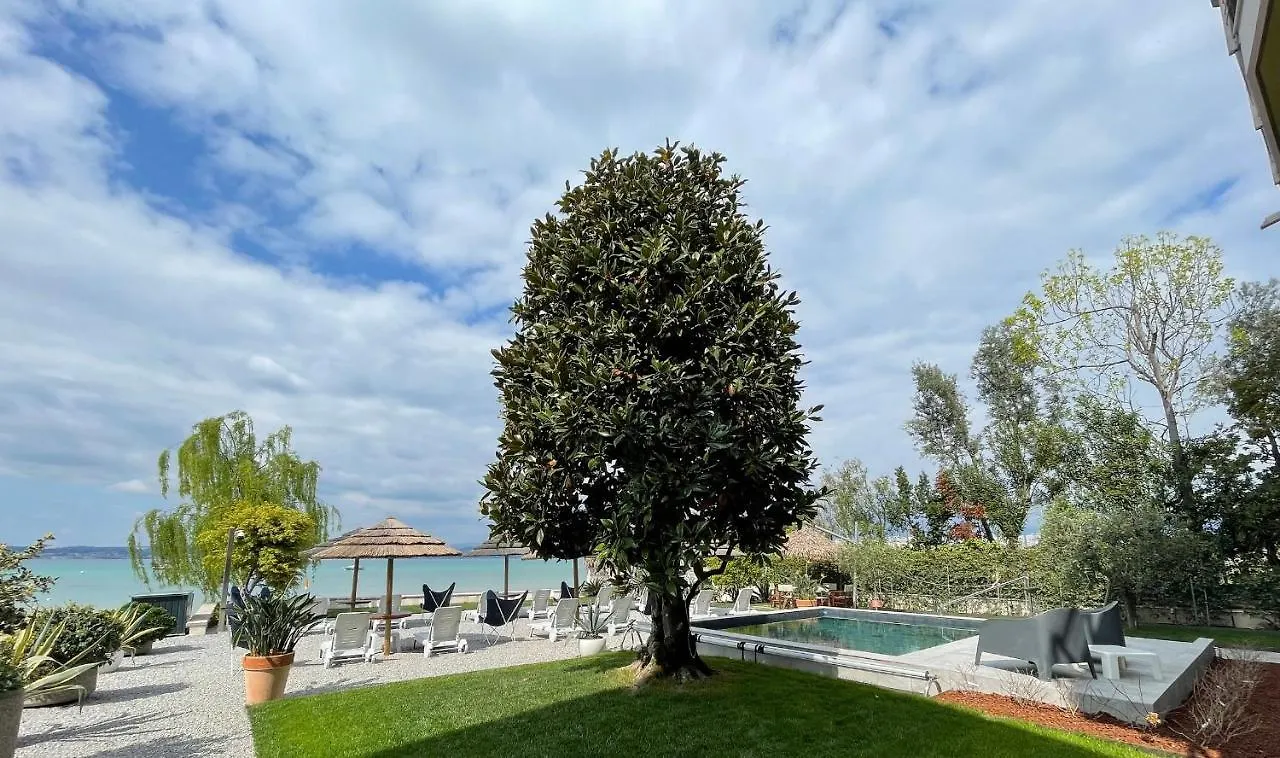 Le Petit Du Lac Sirmione 3*,