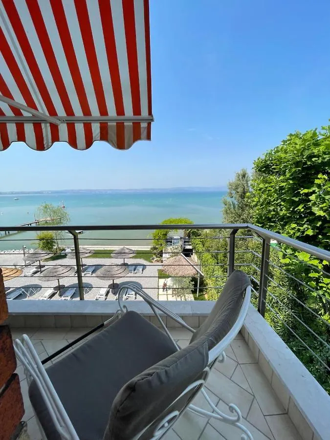 *** Bed & Breakfast Le Petit Du Lac Italy