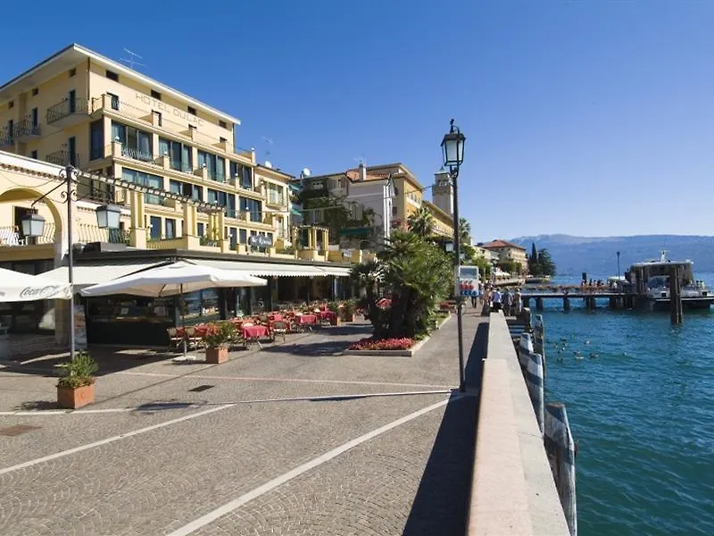 Le Petit Du Lac 3*, Sirmione